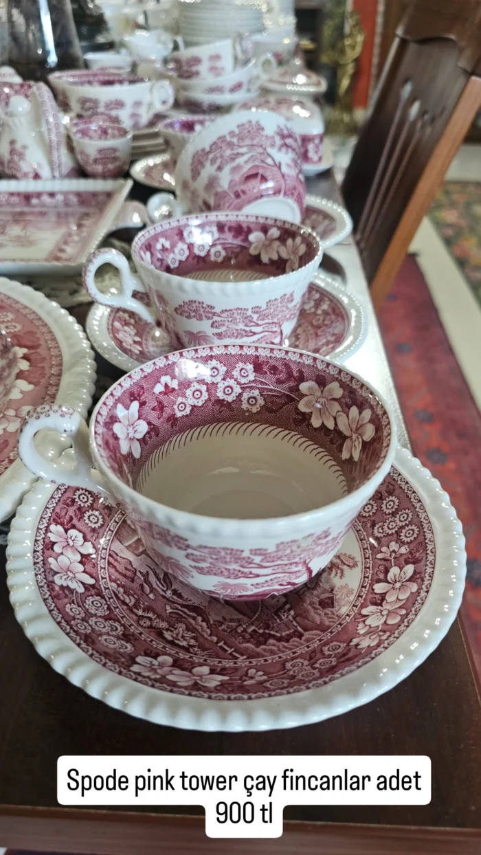 Spode Pink Tower Geniş Çay Fincanı - Image 1