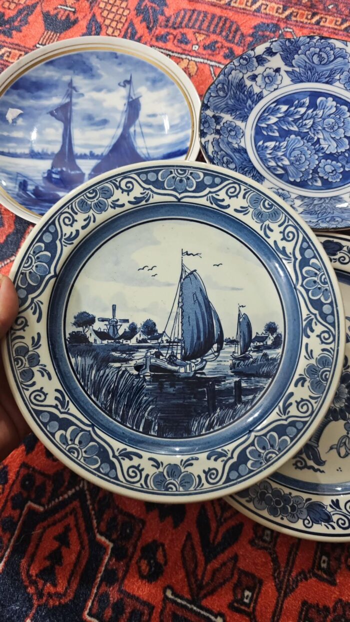 Delft Hollanda Blue Blanc 21 cm duvar tabağı çiçekli yelkenli - Image 1