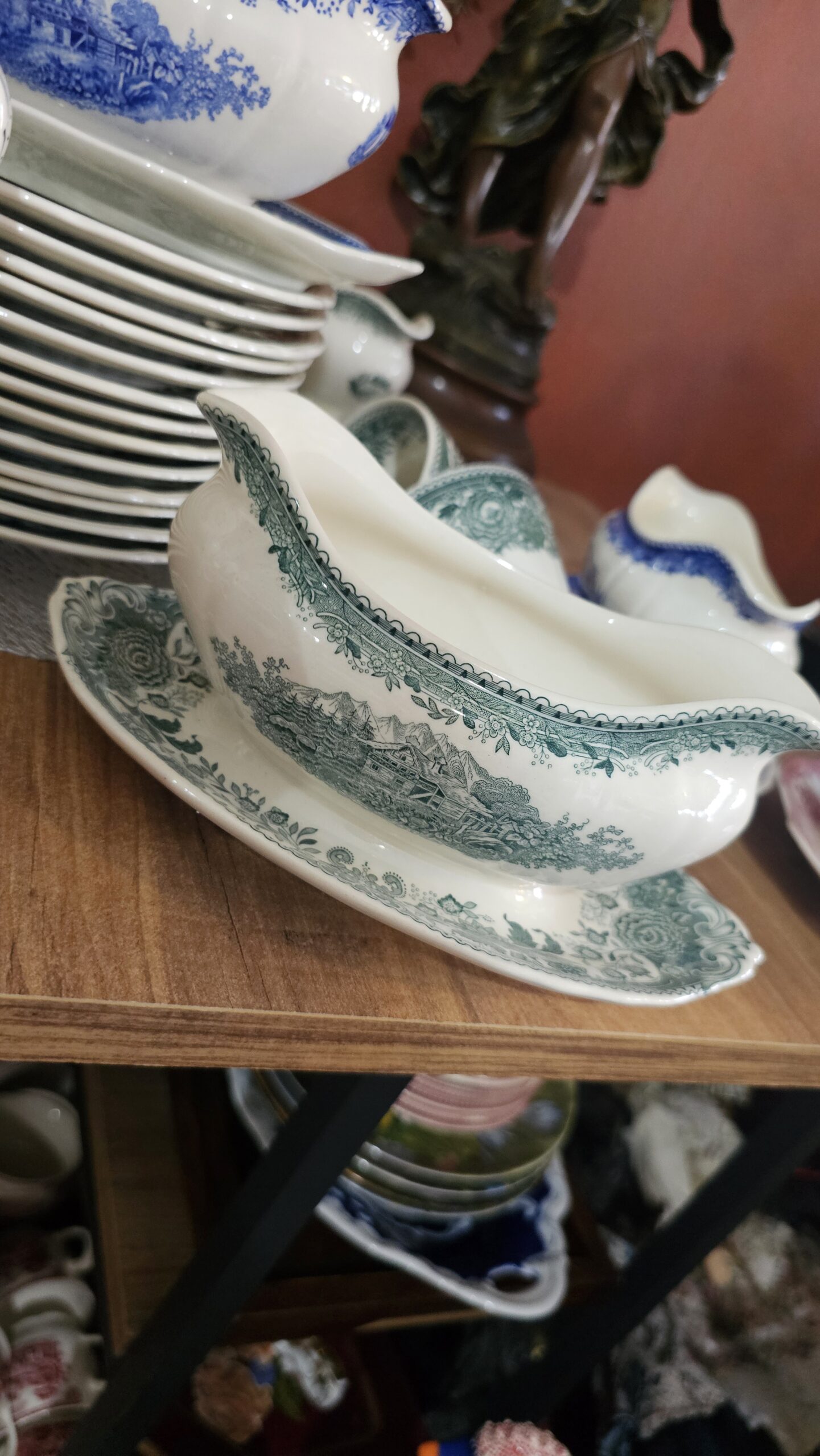 20250910_185422 Villeroy Boch Burgenland yeşil Kendinden Tabaklı Sosluk - Image 1