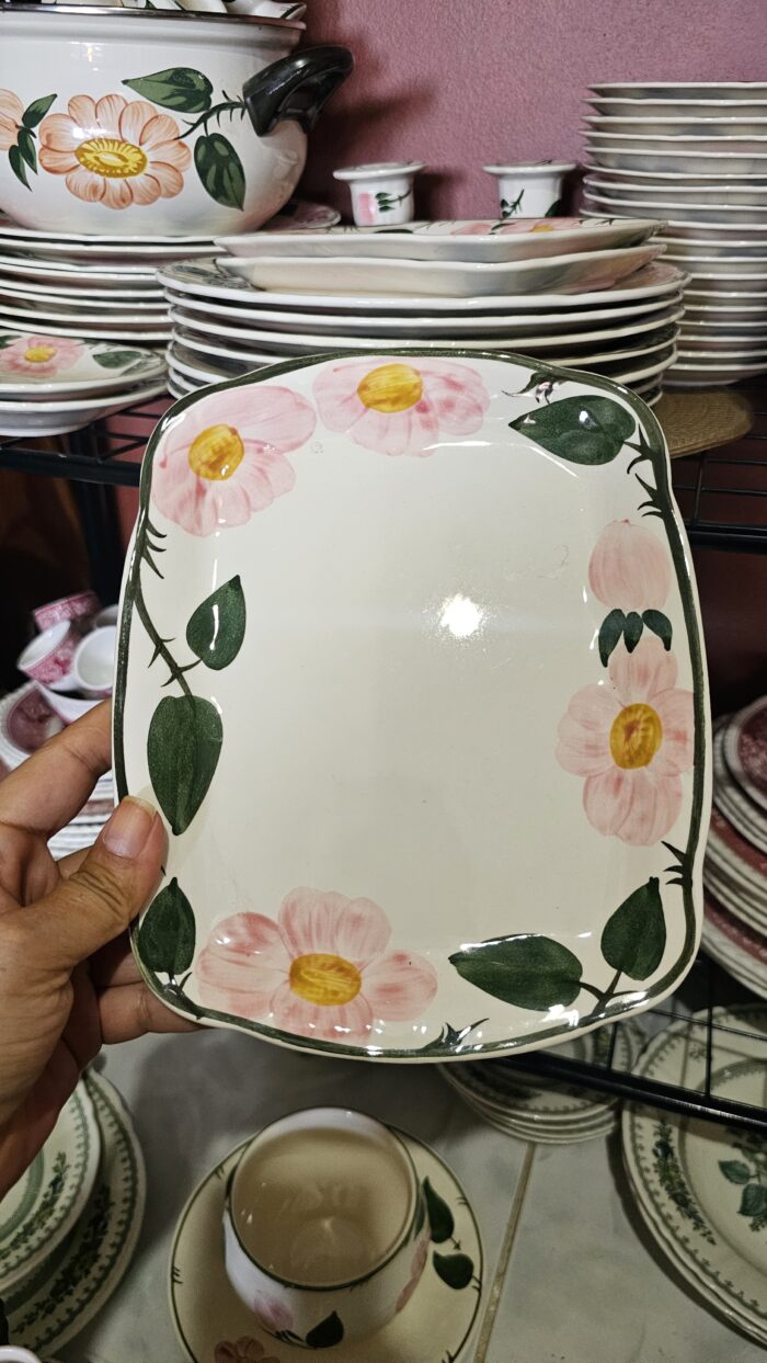 Villeroy Boch WILD ROSES büyük peynir tabakları - Image 1