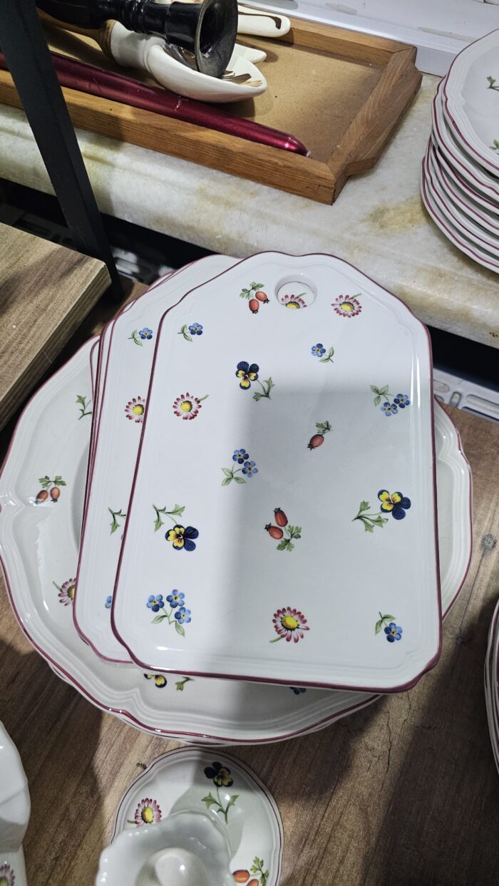 Villeroy Boch Petite Fleur Peynir ve kesme tahtası - Image 1