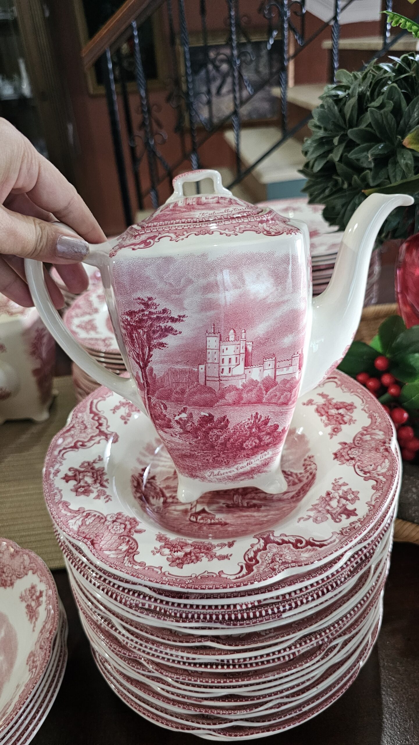 20251022_171711 Johnson Bros Old Britain Pembe 6 kişilik çay potu - Image 1