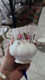 Royal Albert Lavender Rose Sütlük