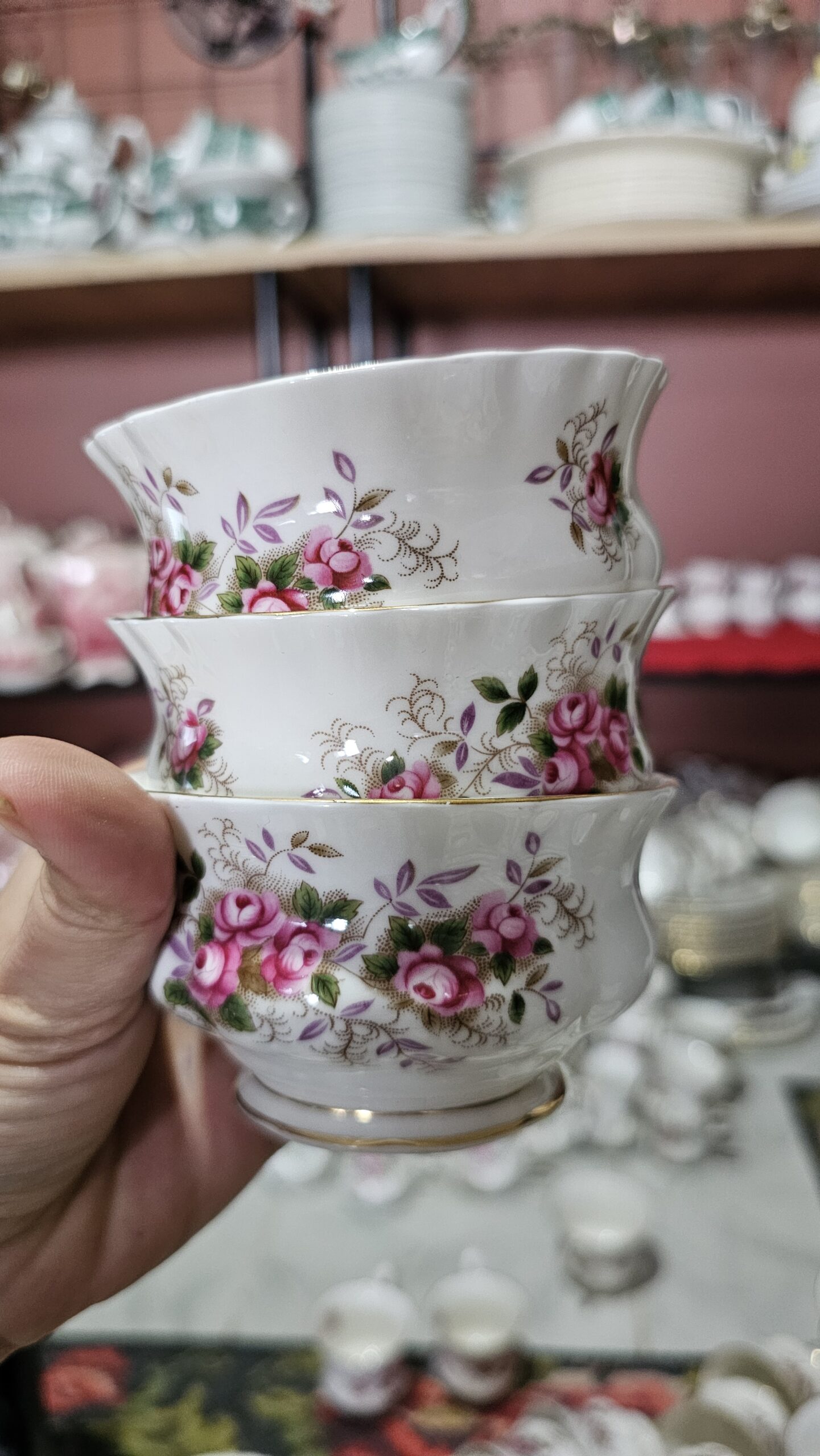 20251026_173459 Royal Albert Lavender Rose Kurabiyelik Şekerlik - Image 1