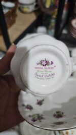 Royal Albert Sweet Violets Çay Fincanı Bone China Kemik Porselen - Image 3