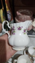 Royal Albert Sweet Violets Sütlük