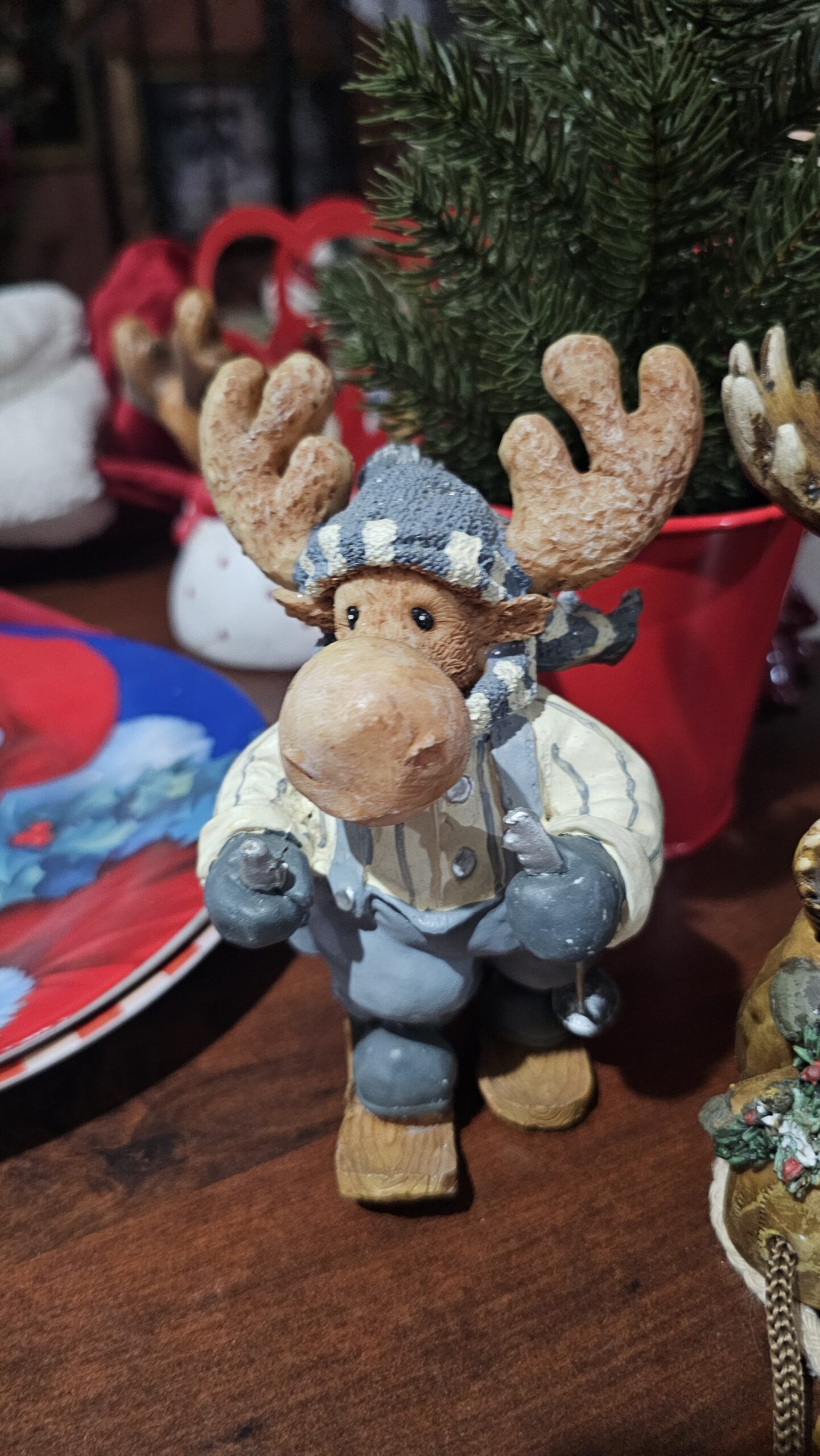 20251116_214530 2026-Mavi Beyaz Büyük Geyik Biblo - Image 1