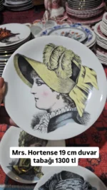 Porcelain De Paris Fransa 19 cm Mrs. Hortense Duvar Tabağı