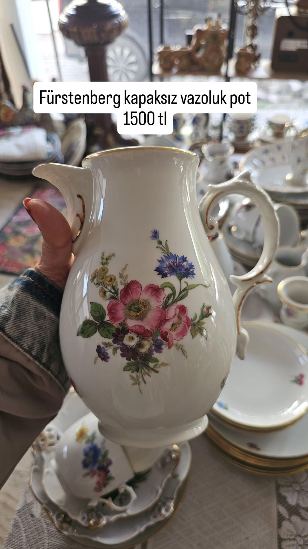 IMG_20260215_125711_847 Fürstenberg Bunte Blumen vazoluk pot - Image 1