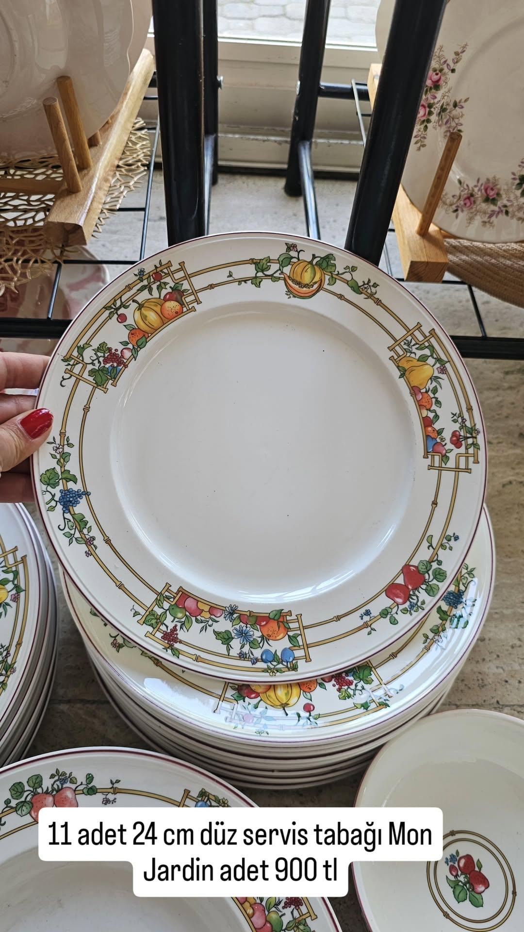 IMG_20260215_125722_799 Villeroy Boch Mon Jardin 24 cm düz servis tabağı - Image 1