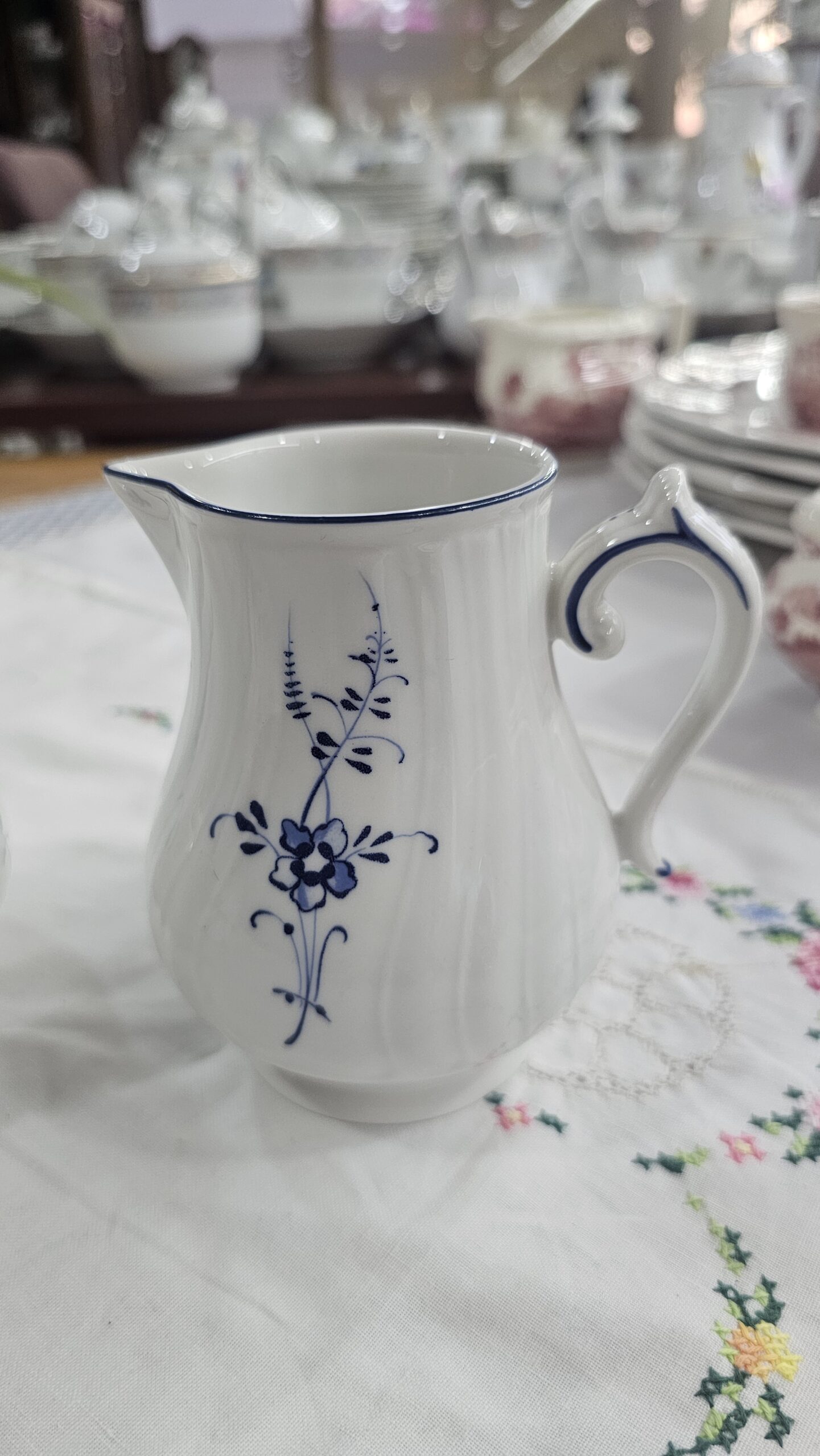 20260701_202429 Villeroy Boch Luxemburg büyük boy sütlük - Image 1