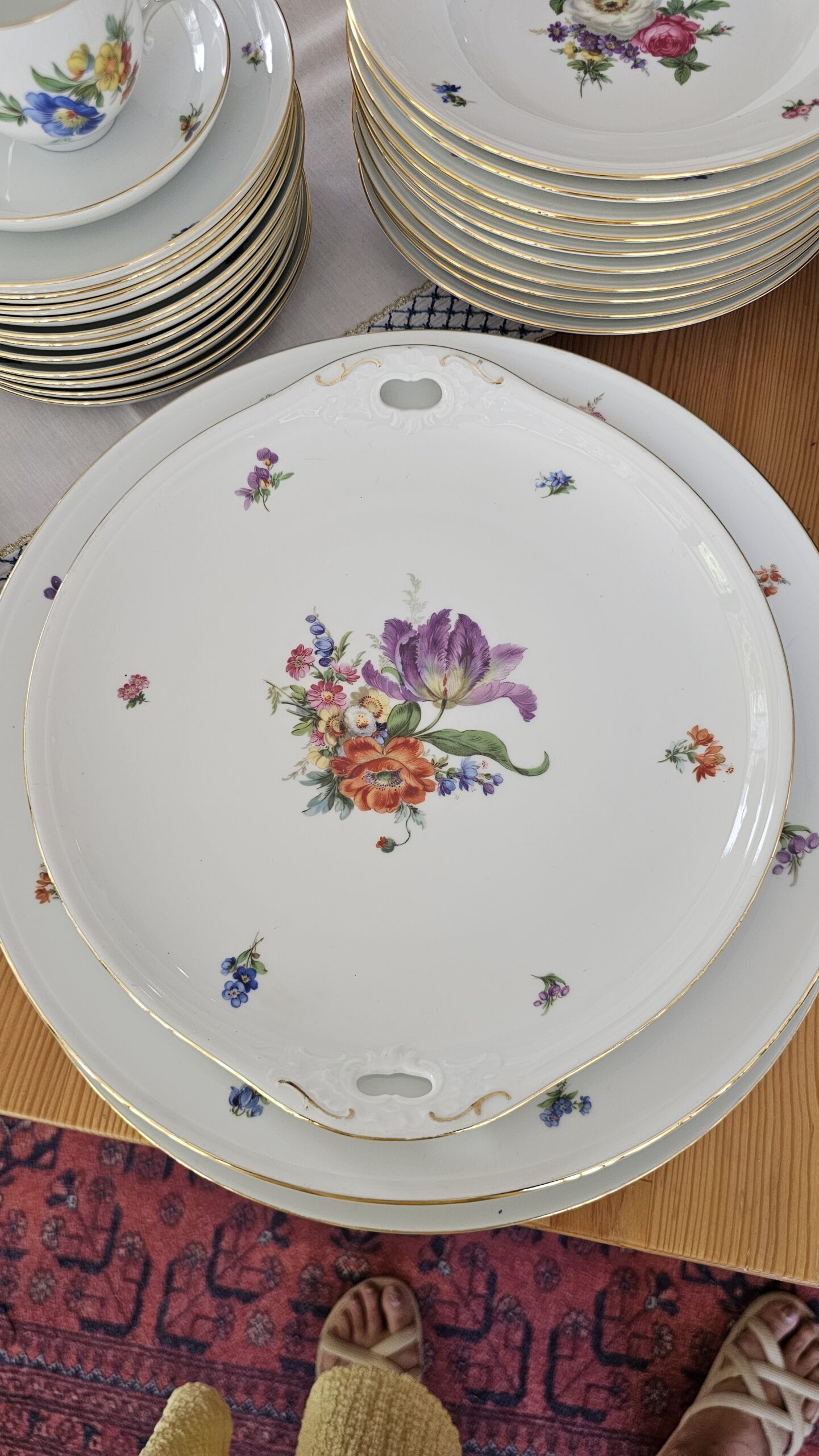 20260702_151845 Fürstenberg Bunte Blumen 28 cm oval kulplu tepsi - Image 1