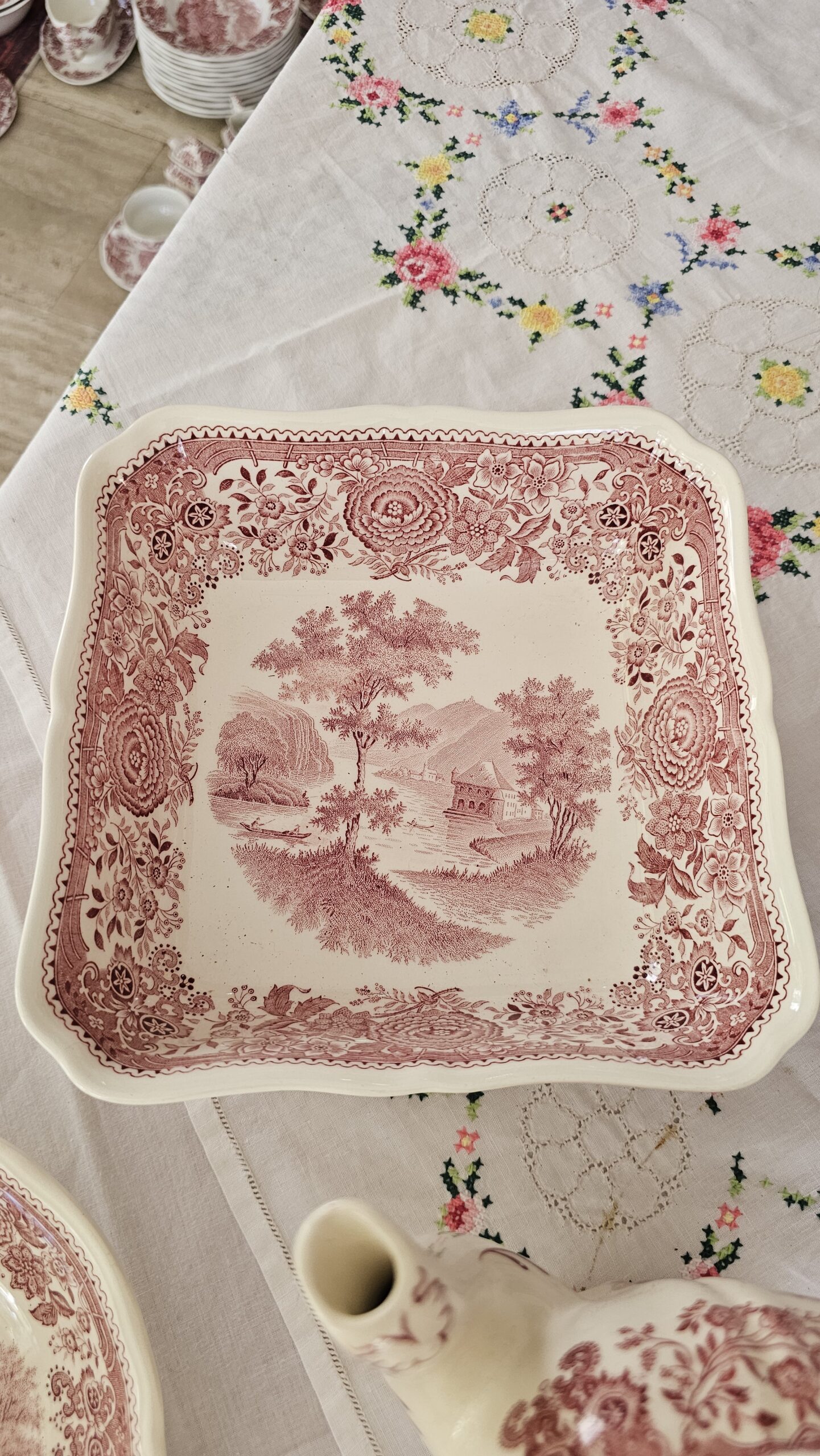 20260702_153706 Villeroy Boch Pembe Burgenland 23 cm büyük boy kare kase - Image 1