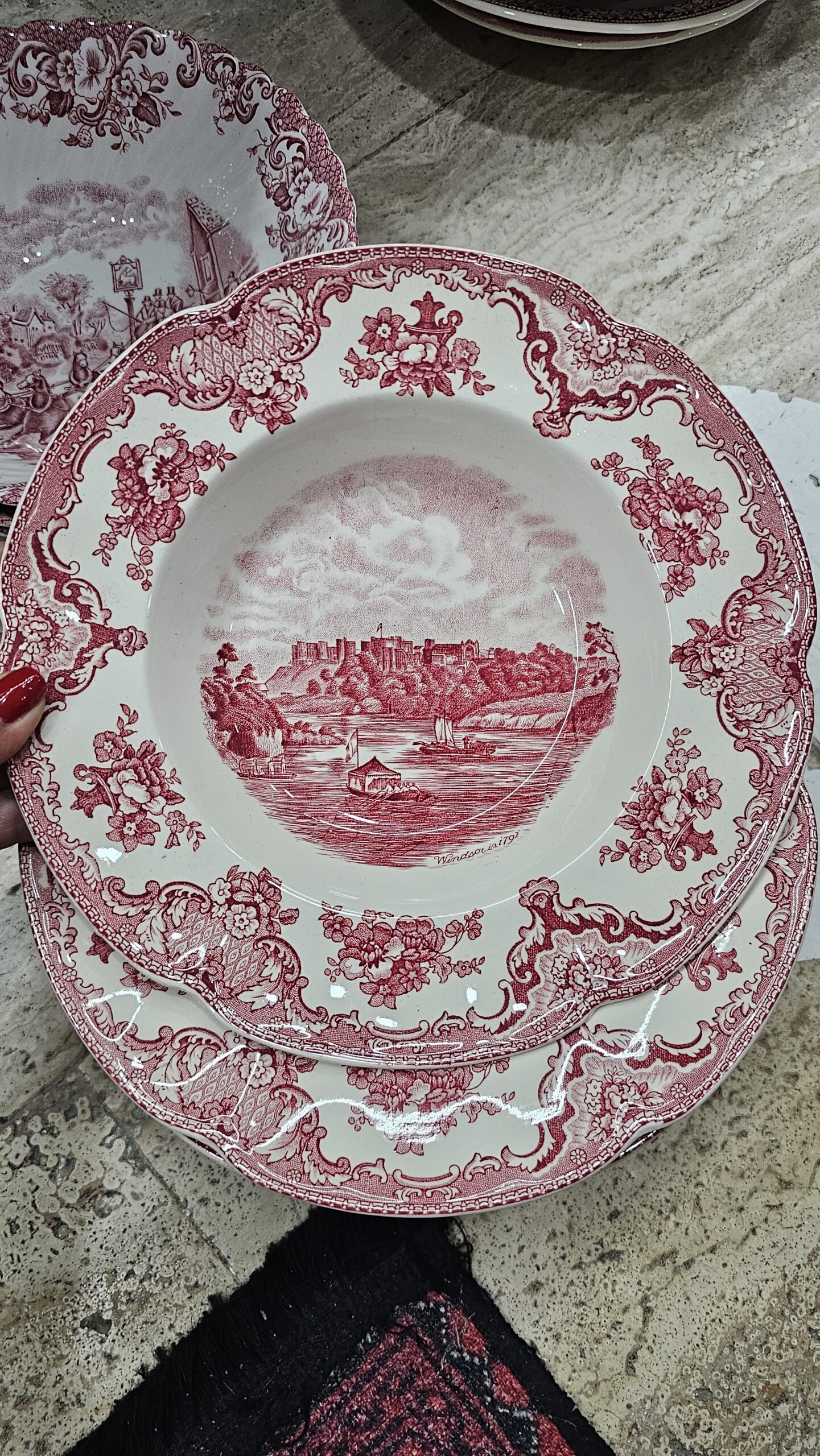 20260704_214007 Jphnson Brothers Old Britain Castles Pembe Sulu Yemek tabağı 23 cm - Image 1