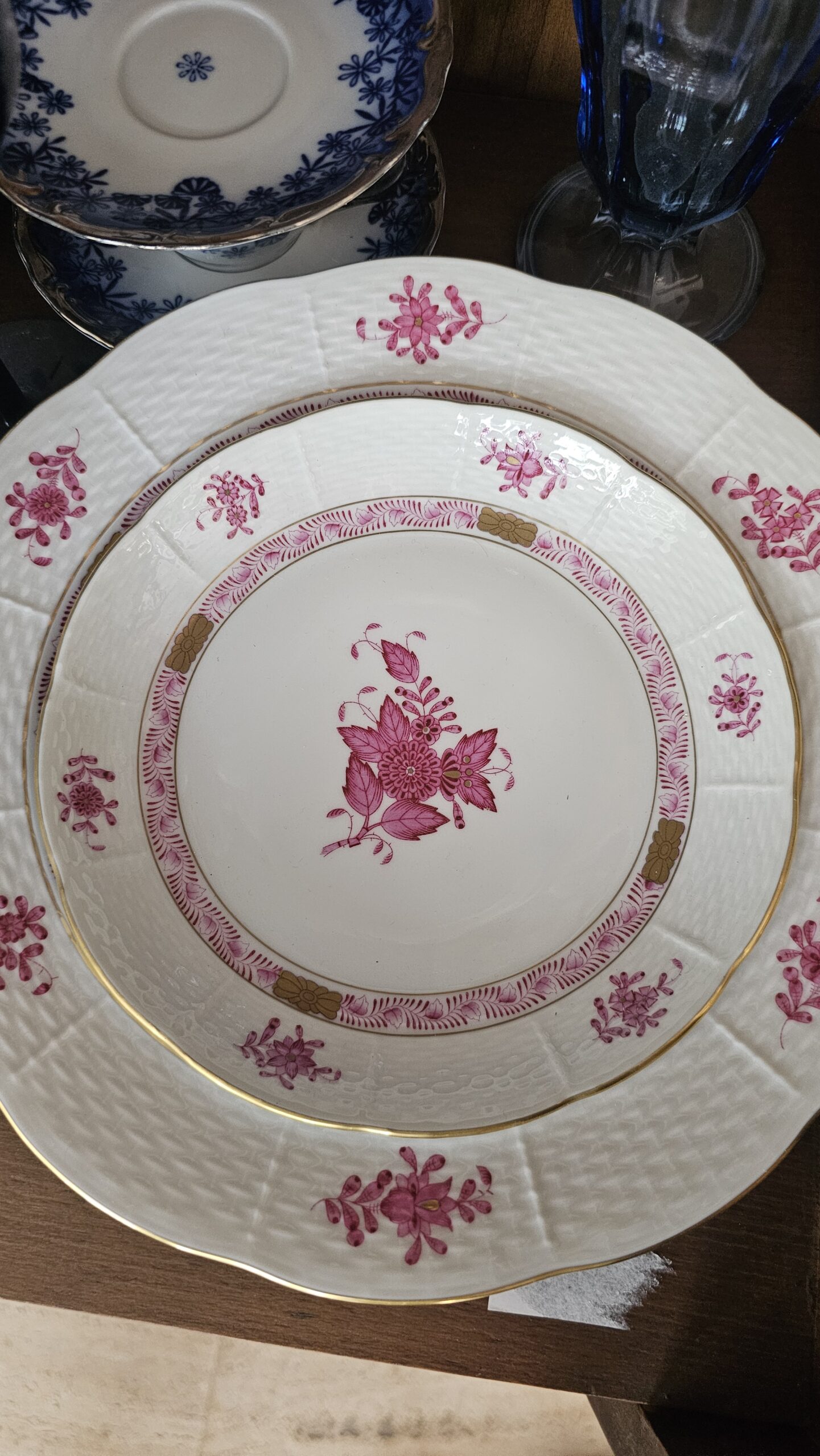 20260705_151544 Herend Fuşya 18 cm hafif çukur tatlı tabağı - Image 1
