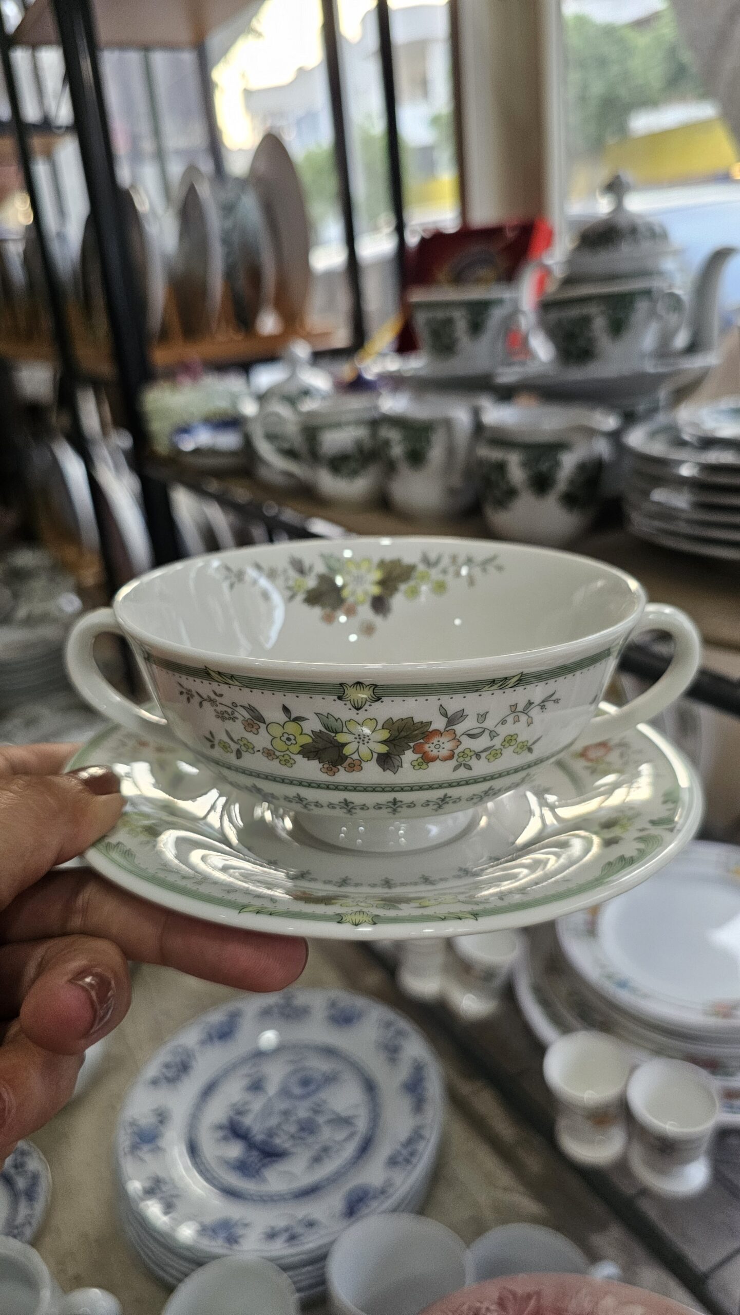 20260718_200447 Royal Doulton Yeşil konsome ekmek tabak dahil - Image 1