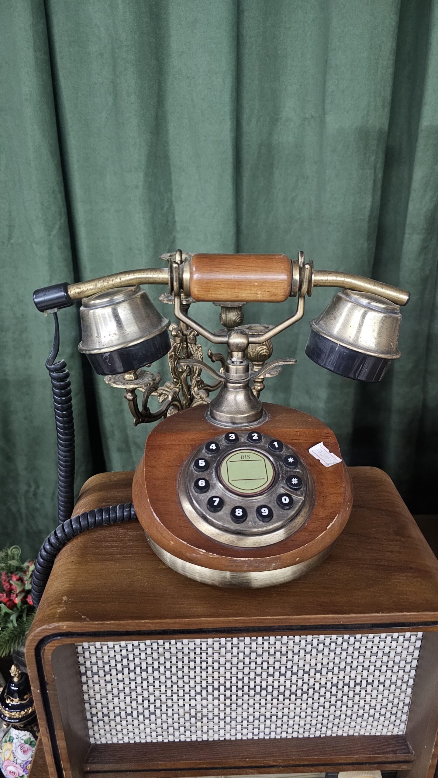 20260719_232218 A1-Antika Hollanda Telefon çalışır durumda - Image 1